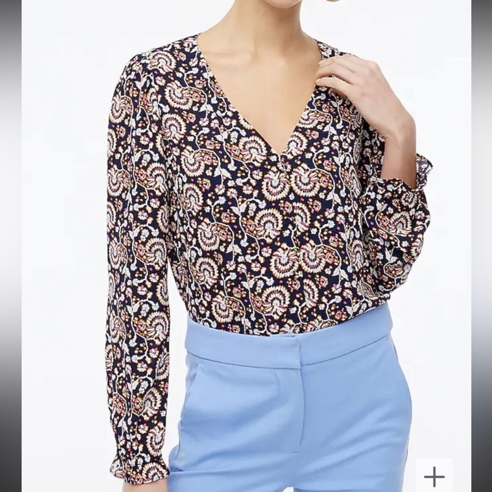 J. CREW Antique Navy Sweet Briar V-Neck Button-Down Blouse Size Small